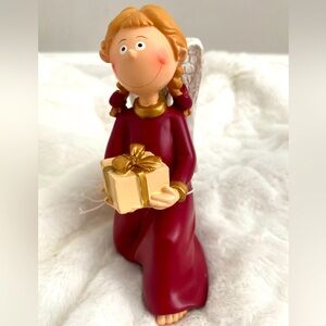 Gilde Angel figurine. Item no: 28011.